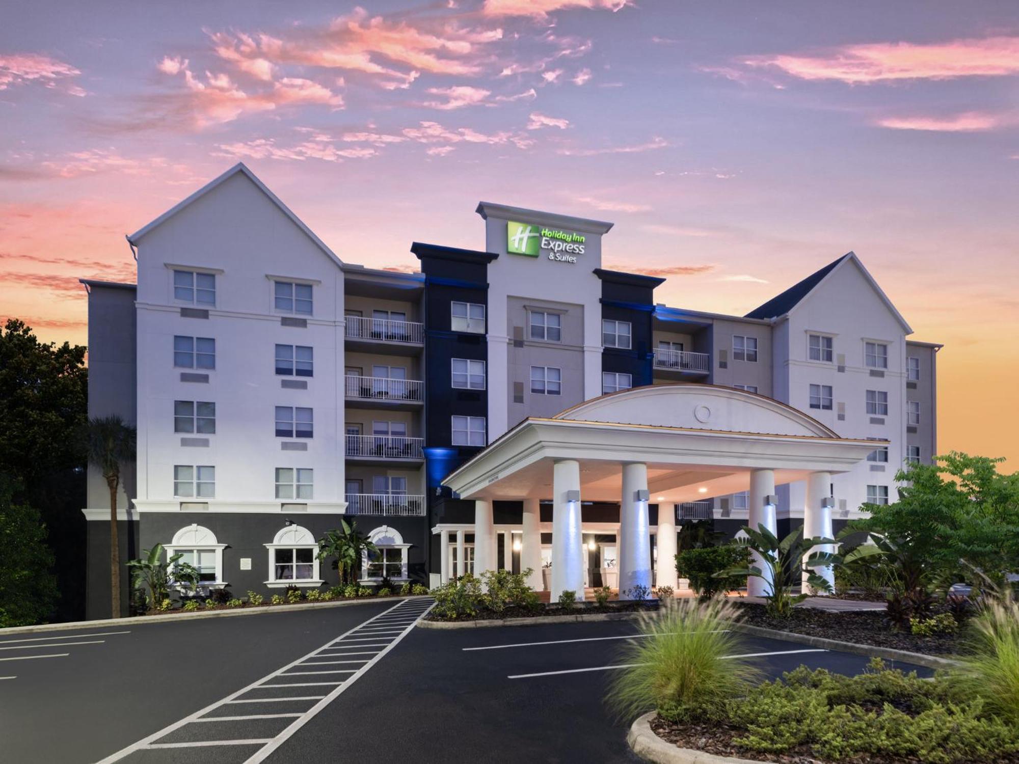 Holiday Inn Express & Suites Lakeland North I-4 By Ihg Bagian luar foto