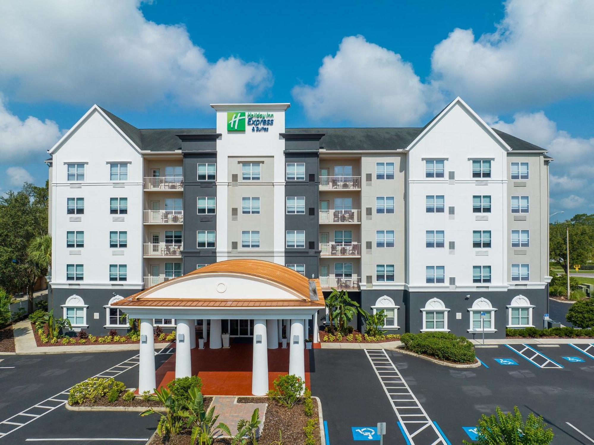 Holiday Inn Express & Suites Lakeland North I-4 By Ihg Bagian luar foto