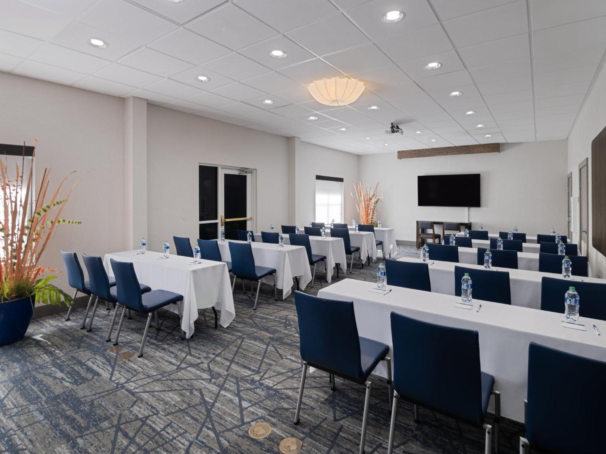 Holiday Inn Express & Suites Lakeland North I-4 By Ihg Bagian luar foto